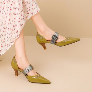 Mary Jane Shoes Patent Leather Mid Heel Pointed Toe Buckle Strap