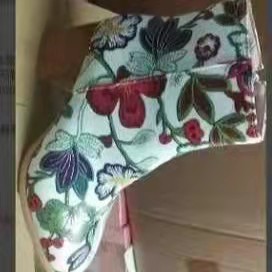 Fashion Flat Shoes with PU Upper and Round Toe - Image 2