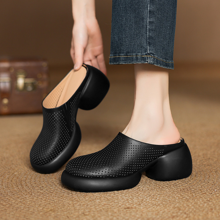 Women's Leather Closed-Toe Slippers with Chunky Mid Heel - Image 3
